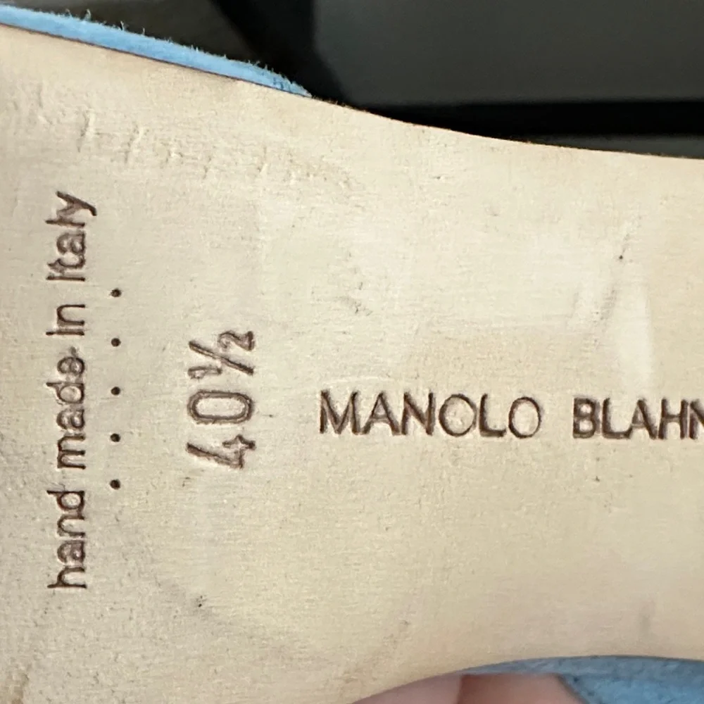 Manolo Blahnik Light Blue Suede Heels - Picture 9 of 12